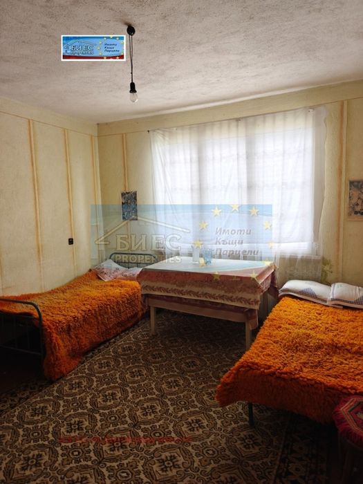 Къща в с. Гърло 150 м² РЗП и двор 1500 м²