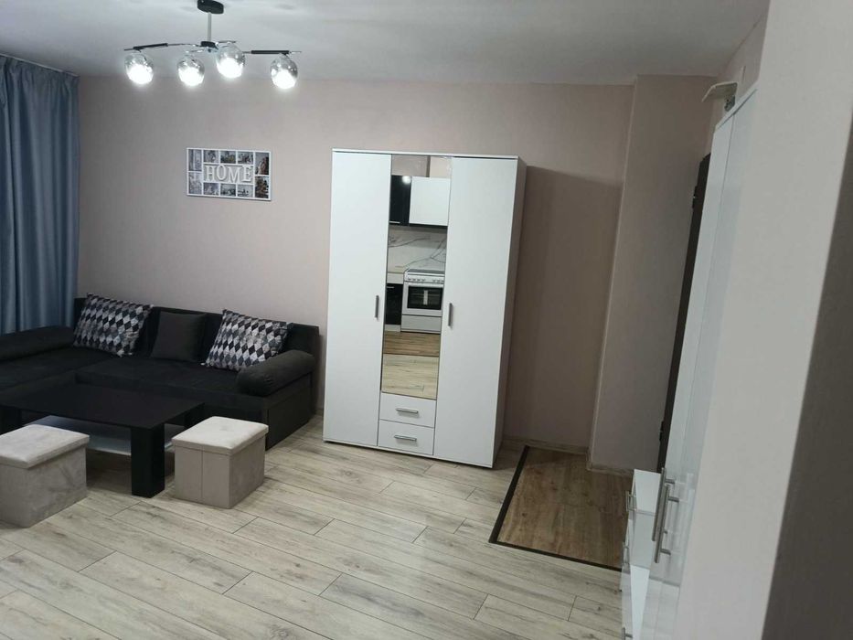 Продава се Едностаен апартамент в Пловдив, Тракия - 38 кв.м за 2448 €/кв.м - Снимка #2