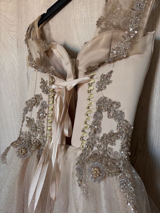 Дамска бална рокля