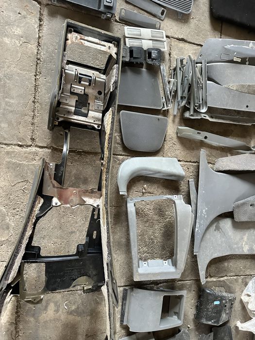 Продам  запчасти по салону бмв е 39