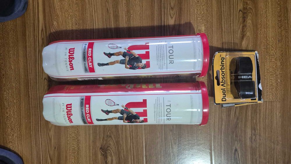 Set: Racheta Fisher, Geanta Tecnopro, 2 seturi mingi Wilson, grip Head