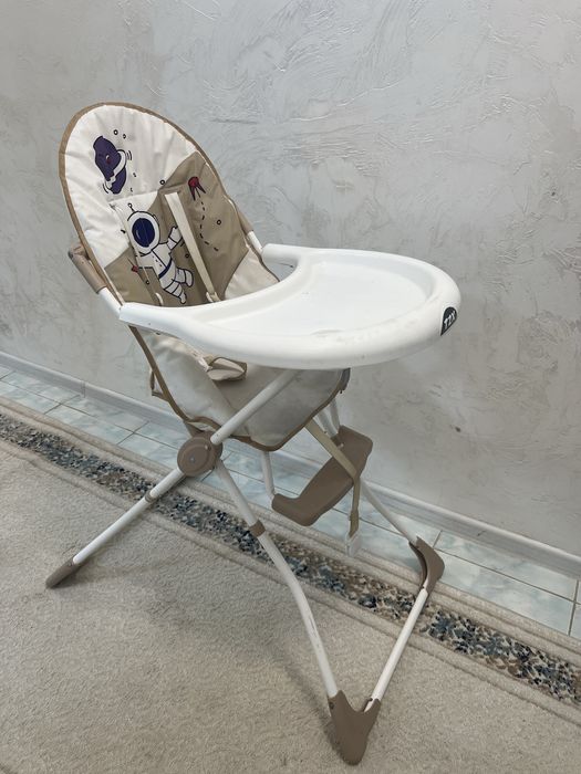 Продам стол  для кормления