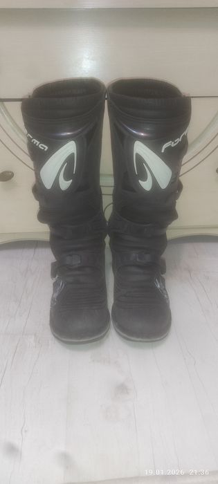 Продам мотоботы FORMA