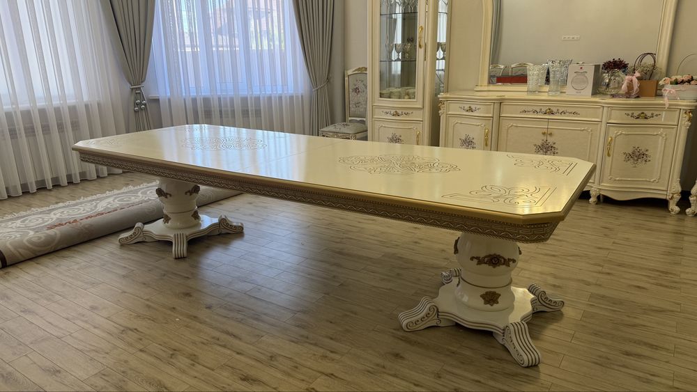 Продается комплект гарнитур в зал