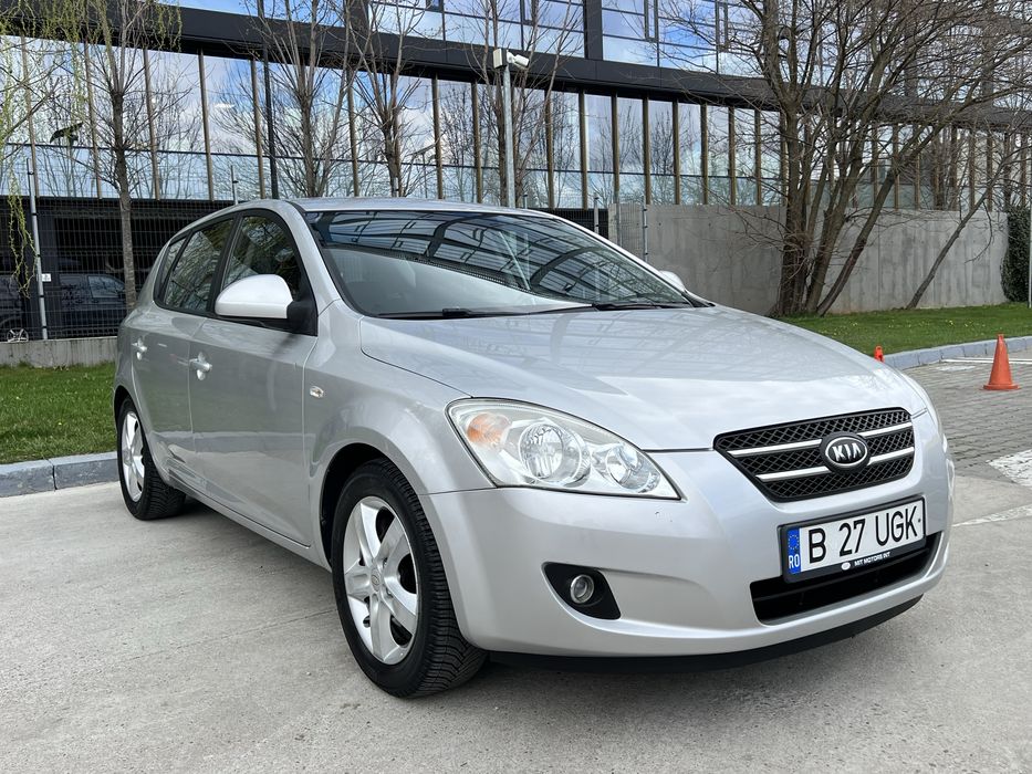Kia Ceed 1.6 Crdi, cutie automata 115.700km full option