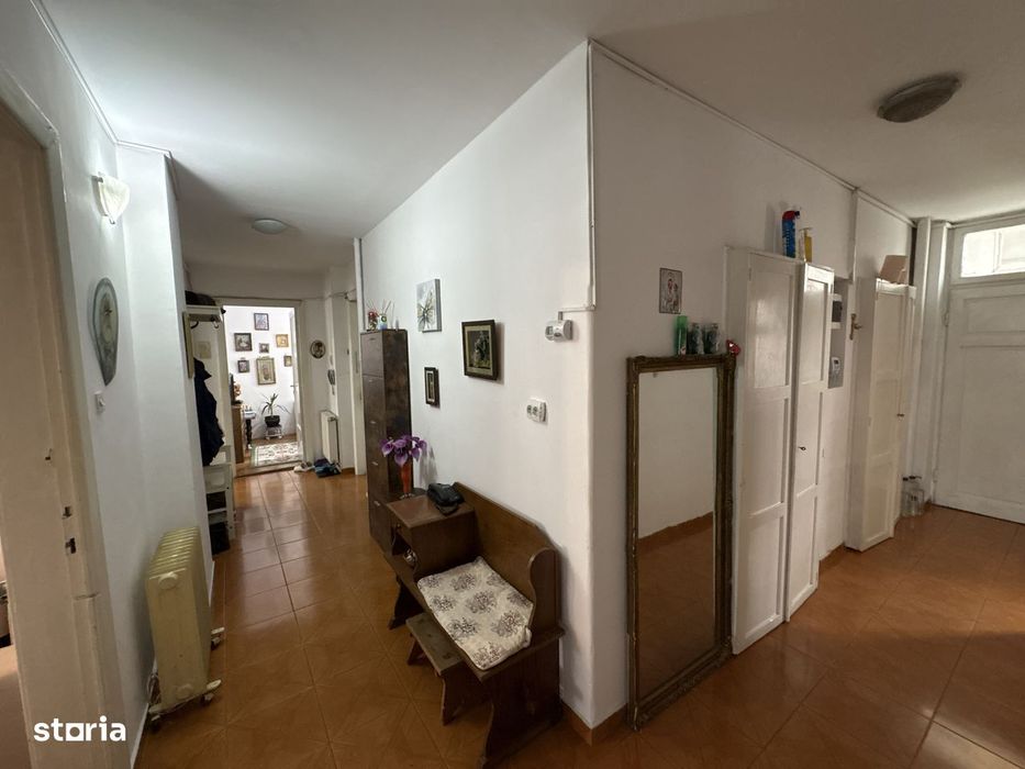 Apartament de 4 camere in Buzesti/4-Room Apartment in Buzesti — fotografia 3