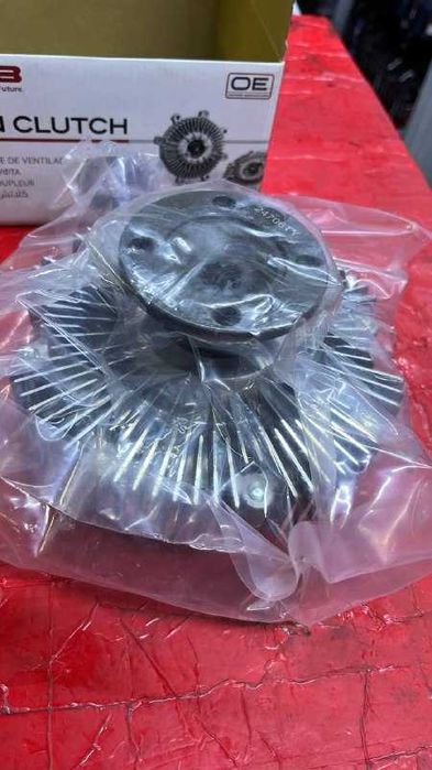 Термомуфта вентилятора на Toyota 2TR