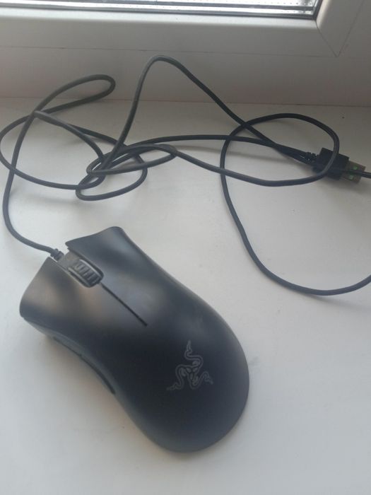 Продам мышь Razer deathadder.