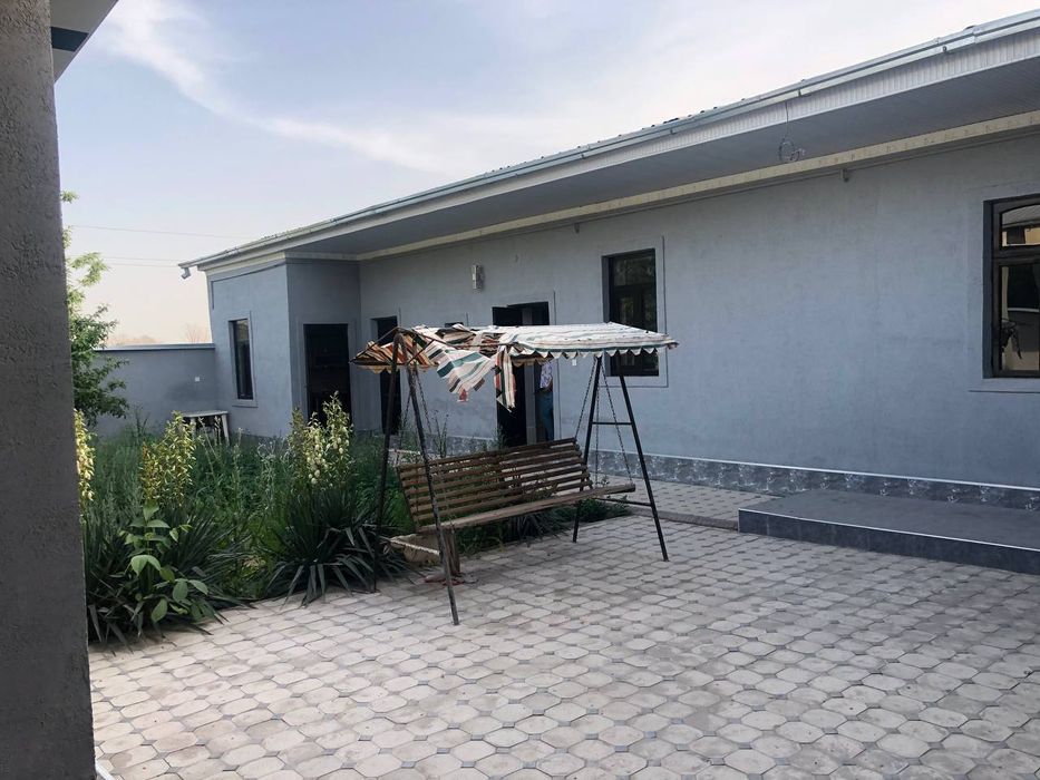 Продаётся дом в Алмаз махалле Яшнабад