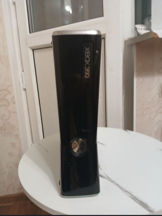 Продам xbox 360 slim