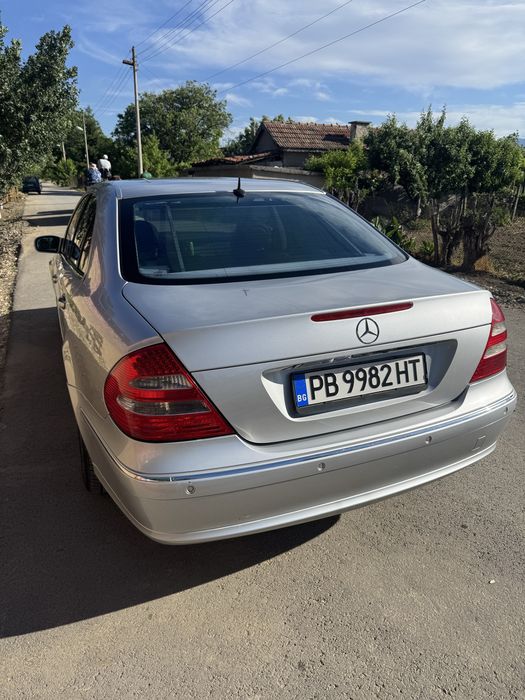 Продавам Mercedes-benz e320 w211
