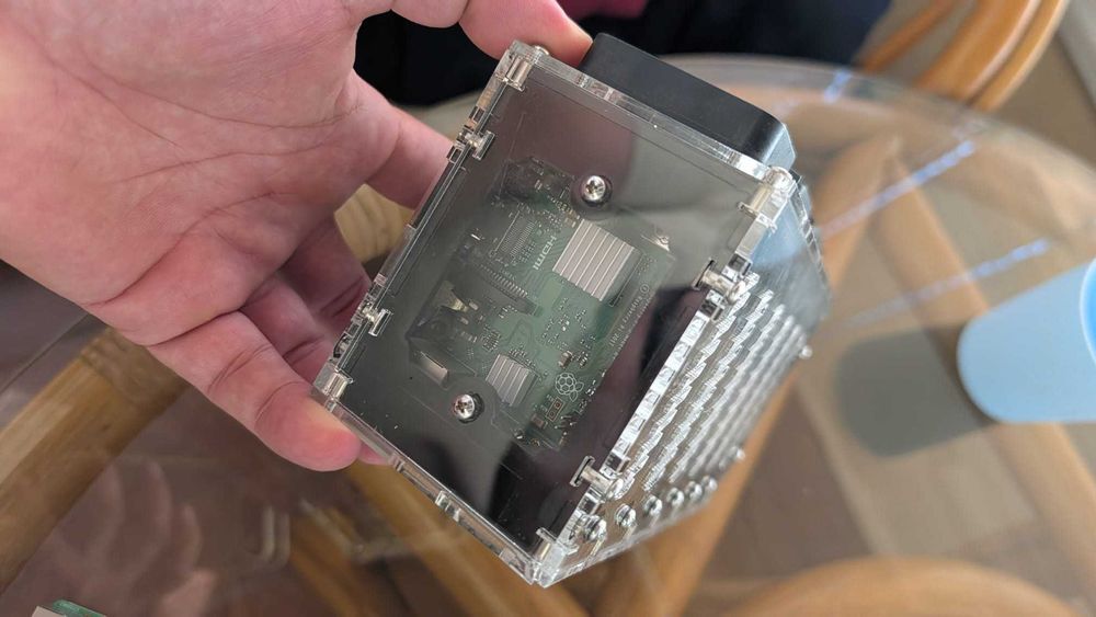 Raspberry Pi 3B+  6 броя в кутия с охлаждане