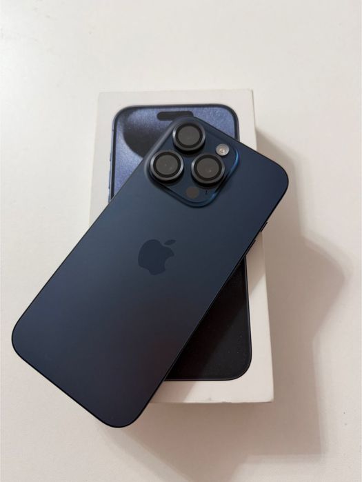 Срочно продам айфон 15 про