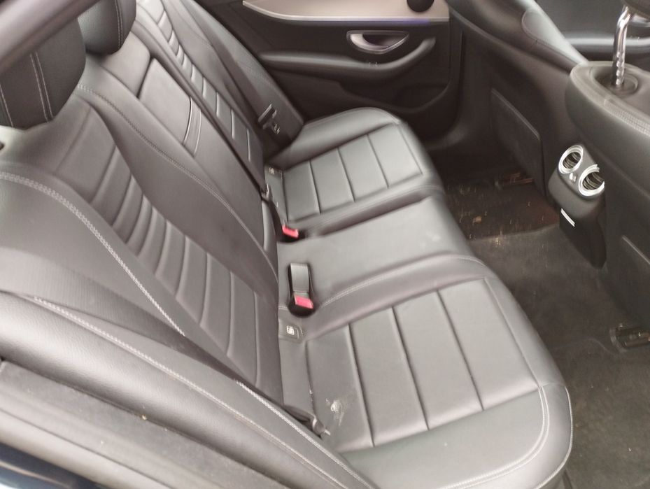 На части Mercedes E220D, W 213