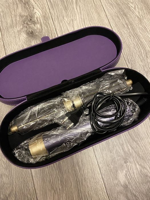 Отдам фен под дайсон