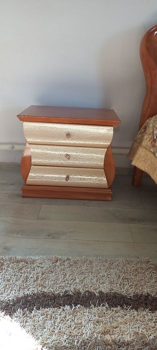 Продам спальный гарнитур