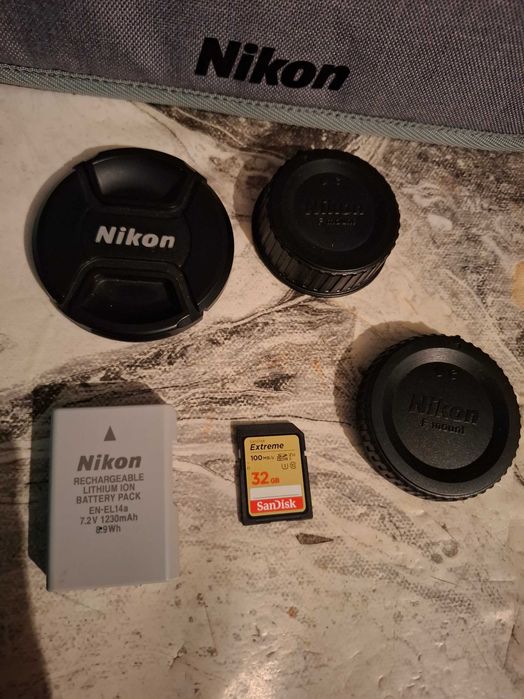 Фотоапарат Nikon D5300 Shutter count :7373