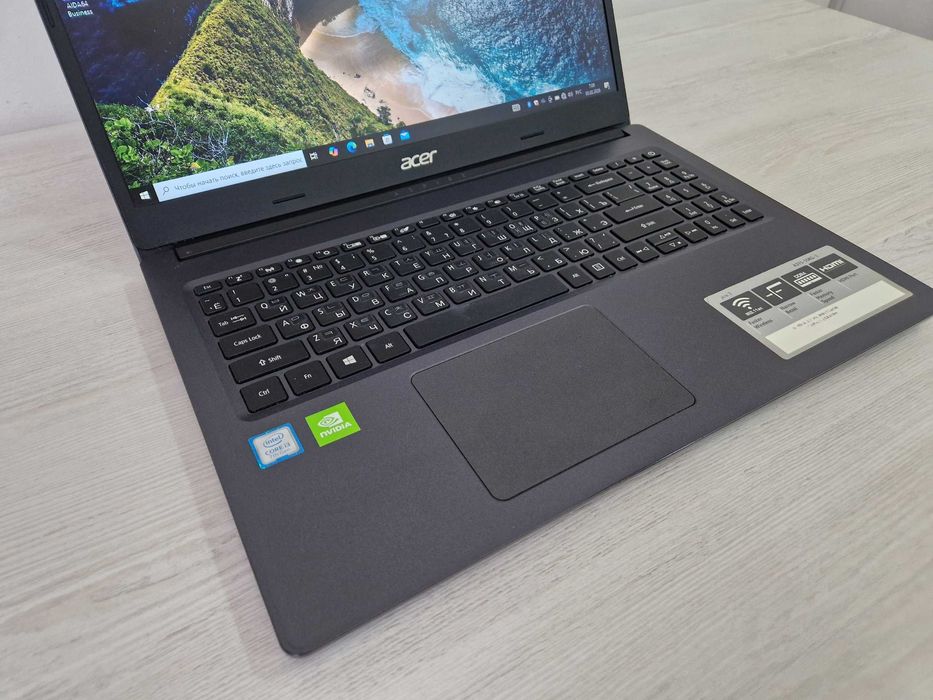 Ноутбук Acer Aspire i3-7020U / 8GB RAM / 240GB SSD / NVIDIA MX130