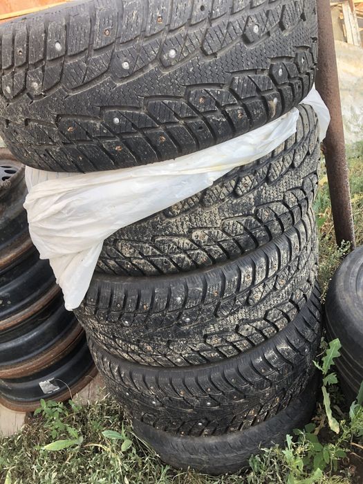 Продам Зимные шины.