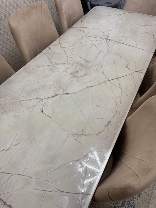 Срочно Продается Кухонный стол стулья