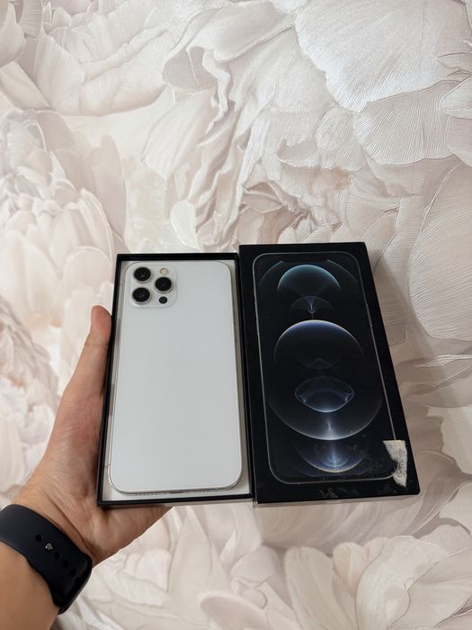 IPhone 12 Pro Max 256Gb - В отличном состоянии