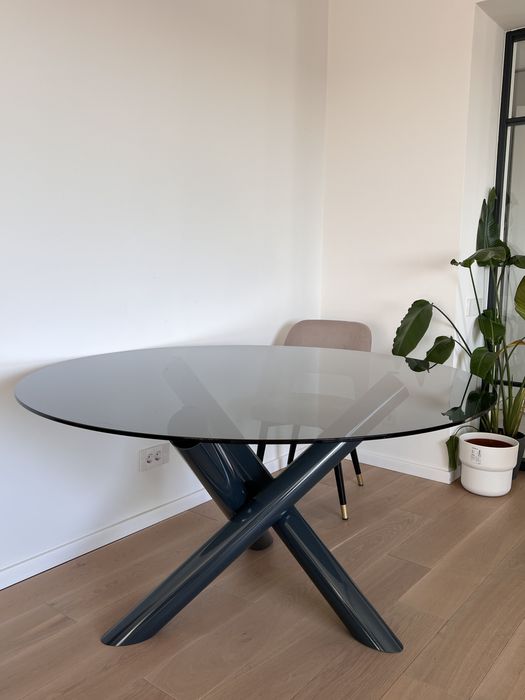 Masă dining rotundă sticlă + picioare metal, Ø140 cm, negociabil