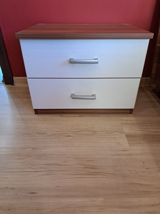 Спалня с нощни шкафчета