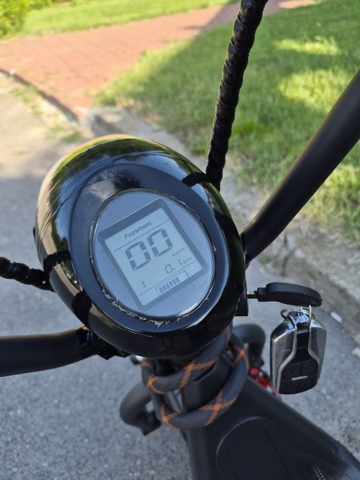 Scuter electric mini harley
