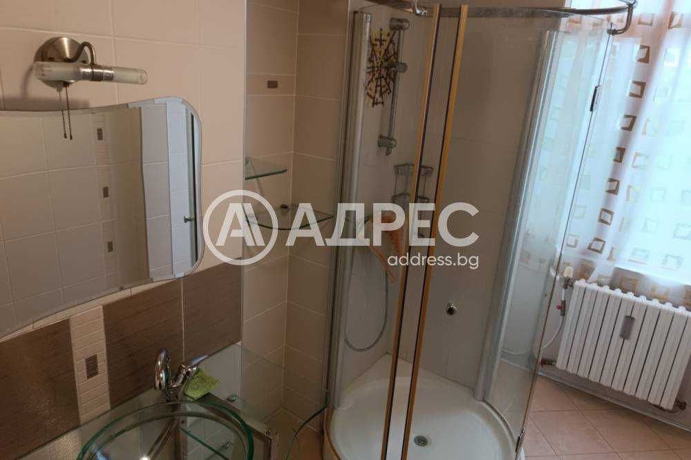 Дава се под наем Многостаен апартамент в Разград, Център - 102 кв.м за 459 € - Снимка #13