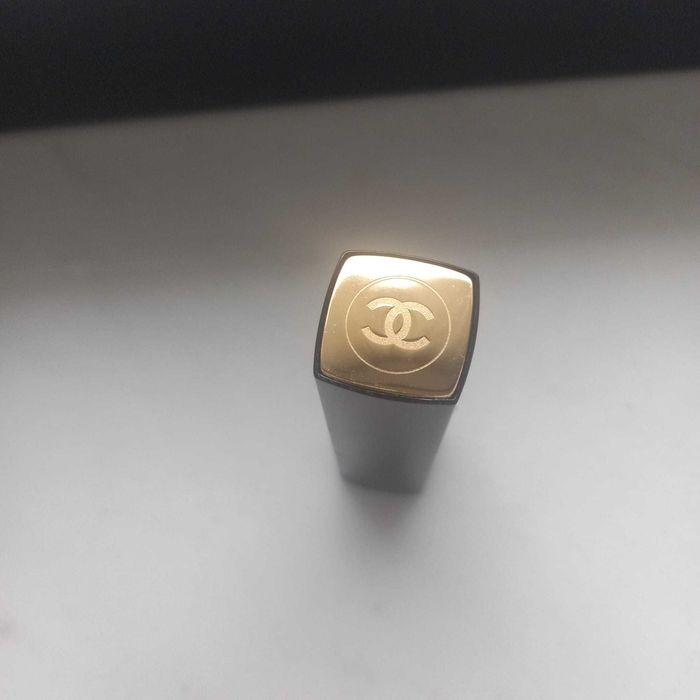 Ruj Chanel roșu 38 La fascinante