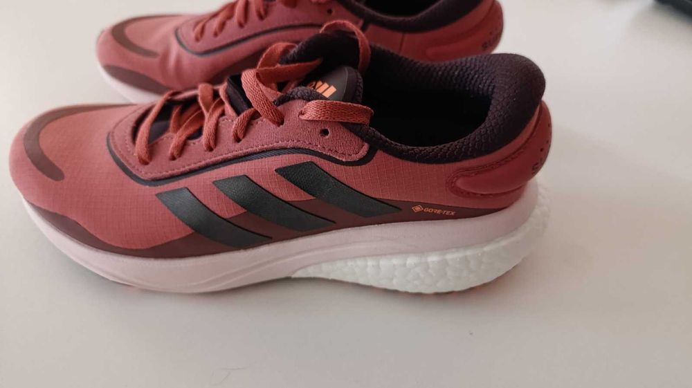 Чисто нови Adidas Supernova GORE-TEX (GZ6942)