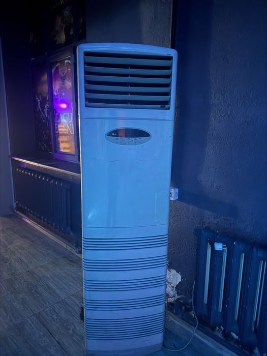 Продам напольный кондиционер LG 30