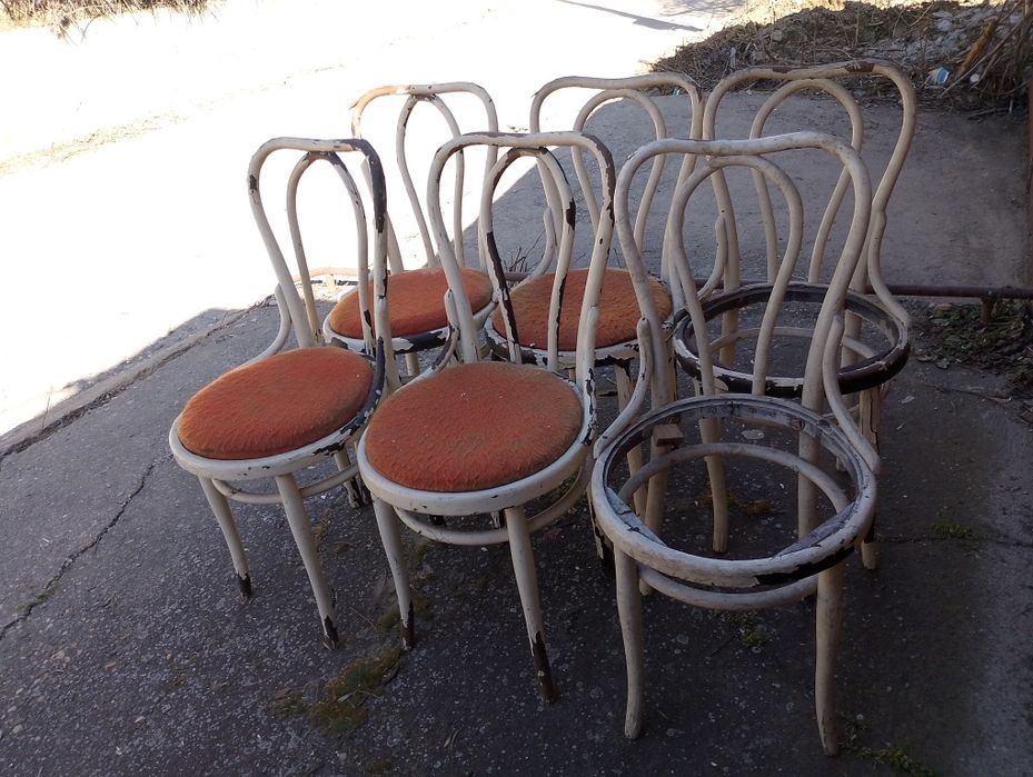 Столове от масивно дърво