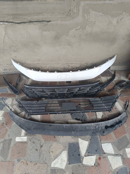 Детали переднего бампера