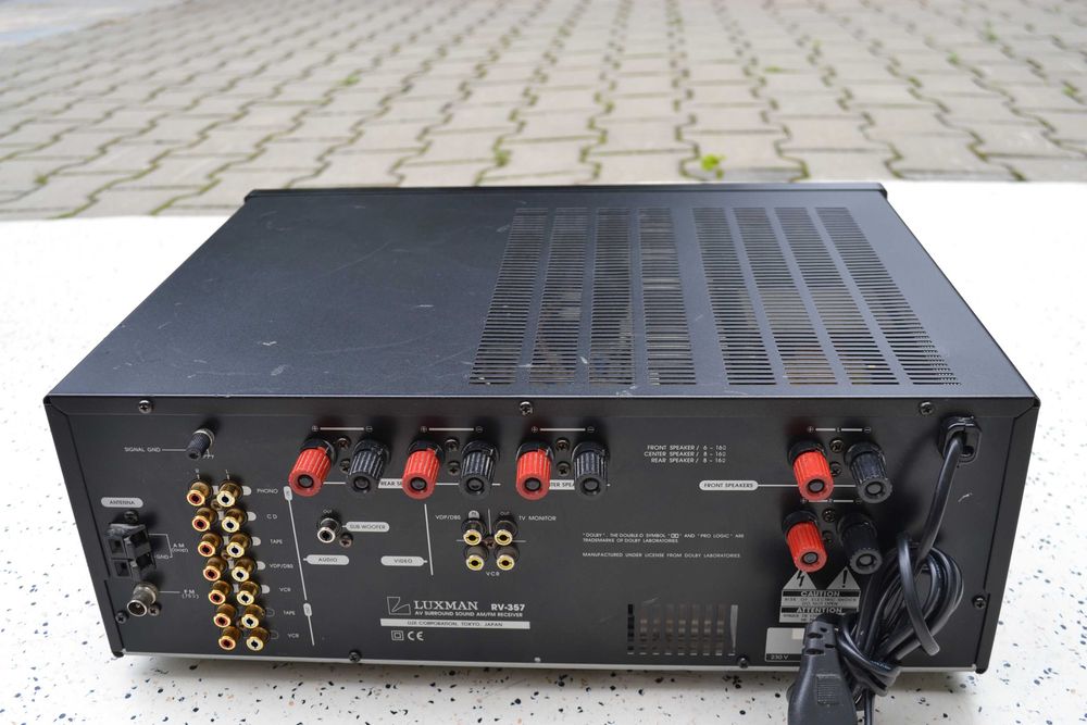 Amplificator Luxman RV 357