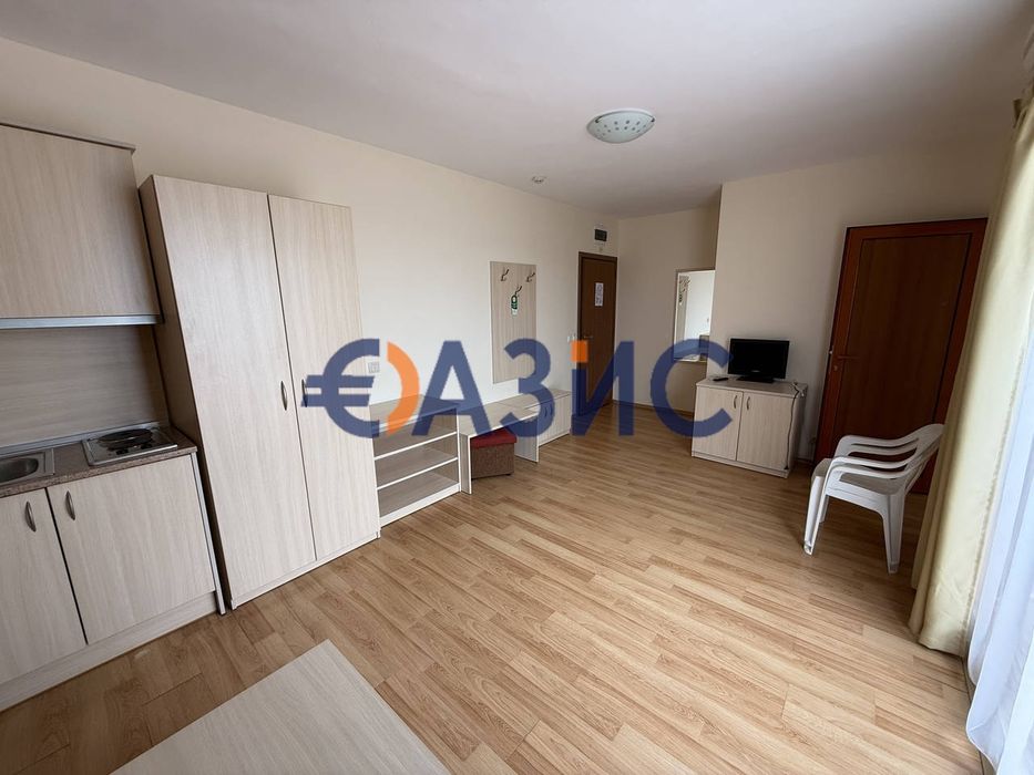 Продава се Двустаен апартамент в Созопол - 53 кв.м за 731 €/кв.м - Снимка #2