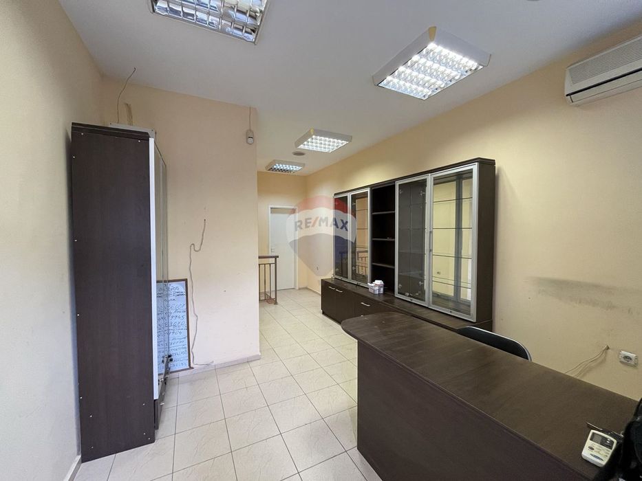 Продава се Офис в Варна, ХЕИ - 64 кв.м за 1125 €/кв.м - Снимка #1