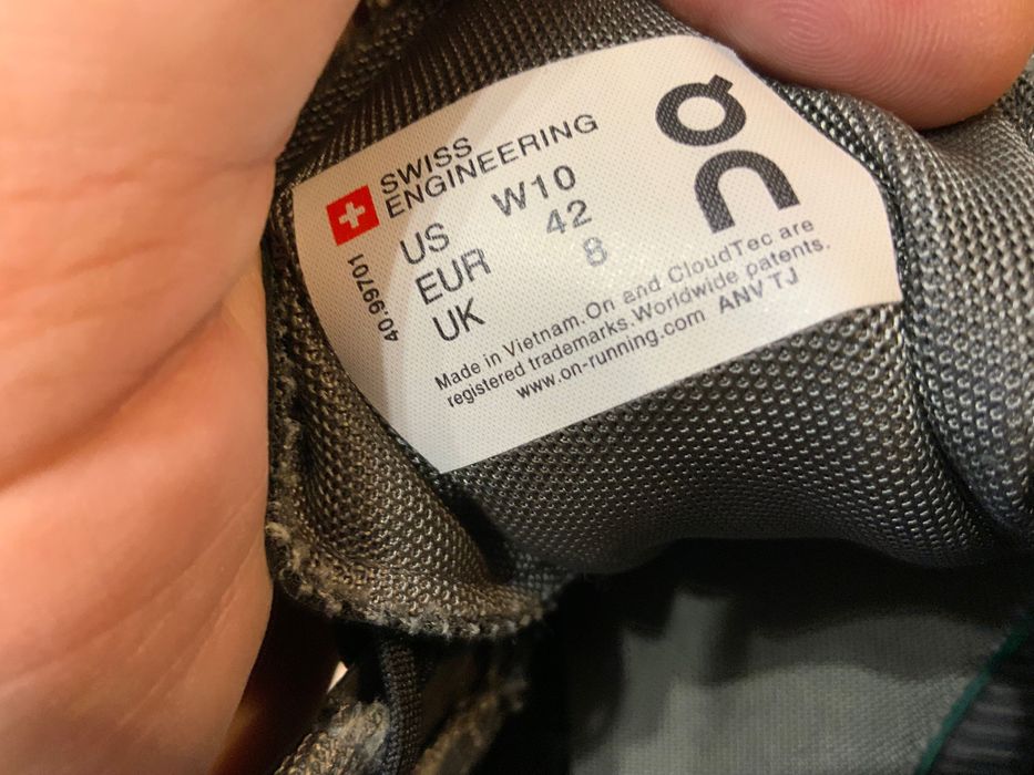 On Cloud-оригинални обувки 42 размер