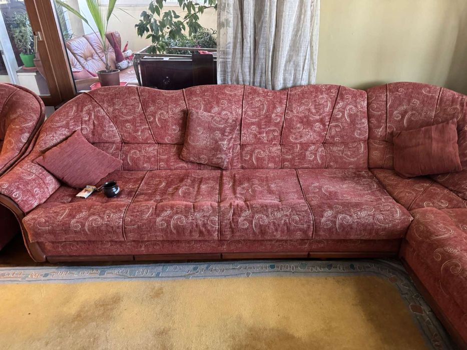 Ъглов диван 2.50/3.10 м , използван на много добра цена !