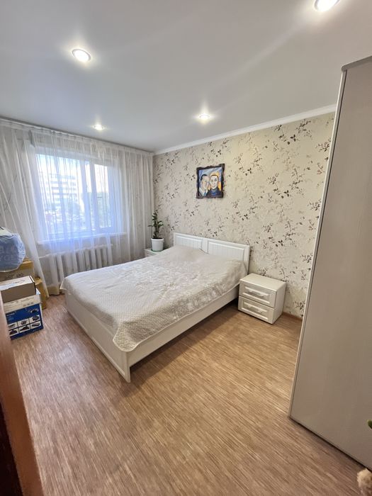 Продам 4-комнатную квартиру