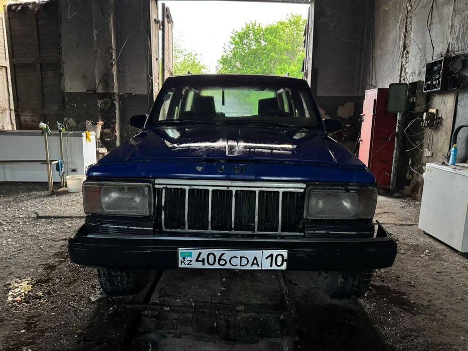 Jeep Cherokee. Джип чероки.