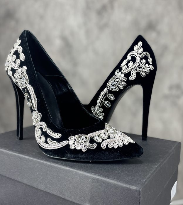 Lichidare stoc pantofi ocazie