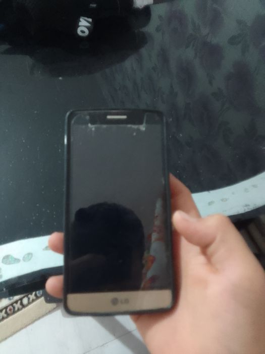 Продам телефон самсунг