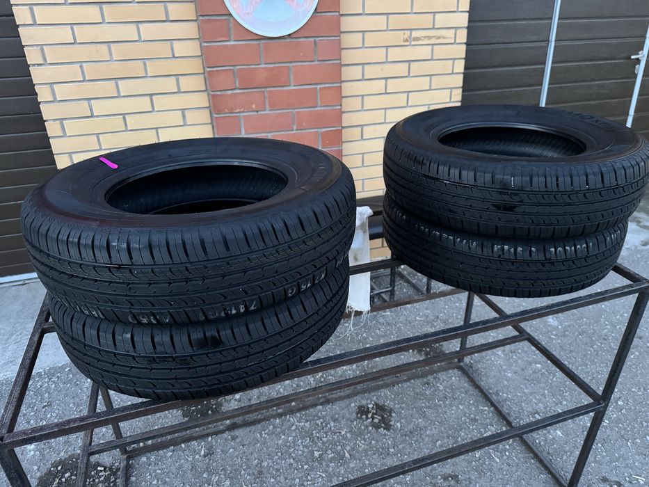 Шины новые комлект