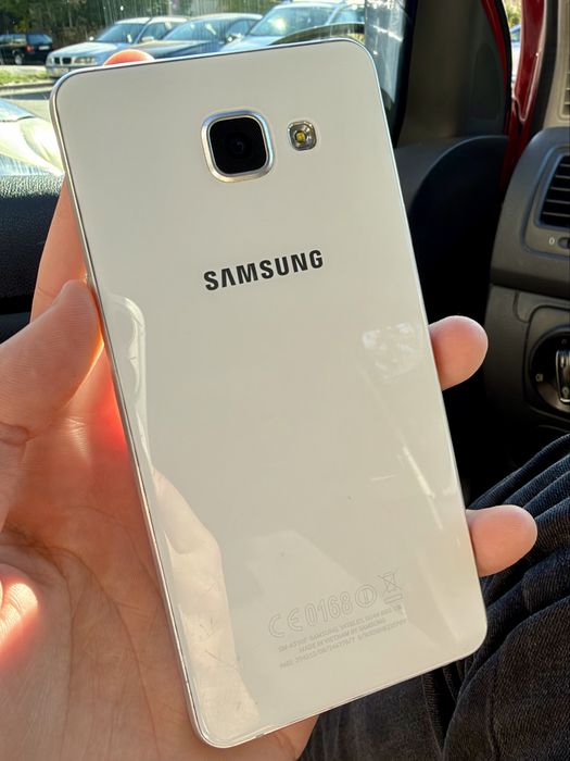 Samsung Galaxy A5 -pret fix 100 lei