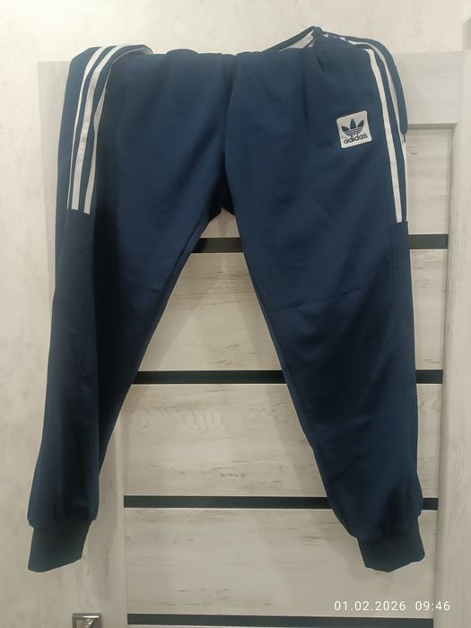 Спортивные костюмы