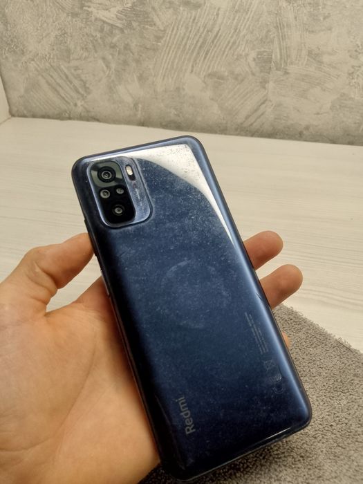 Редми нот 10 потрёпанный