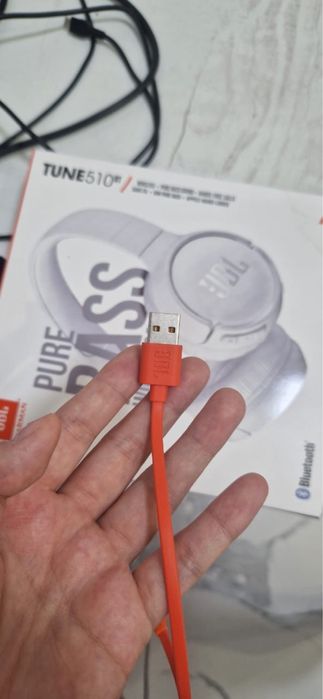 Наушники JBL