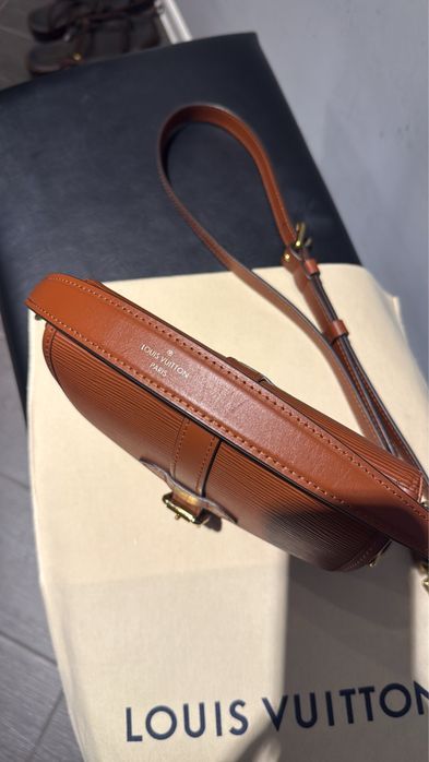 Продам оригигал сумку LV за 400000