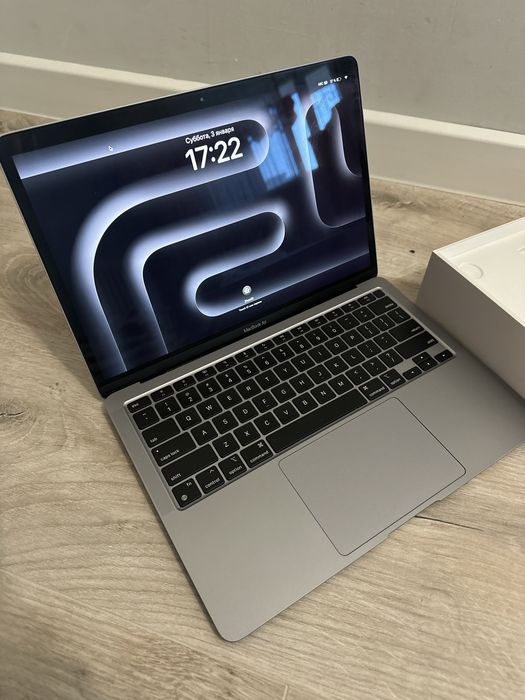 ноутбук MacBook Air 13 M1